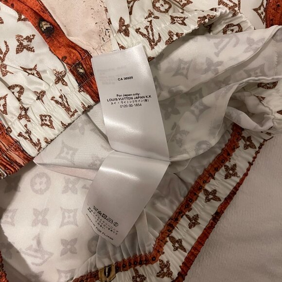 thrifted Louis Vuitton trunk half zip up SZ M - Picture 7 of 10